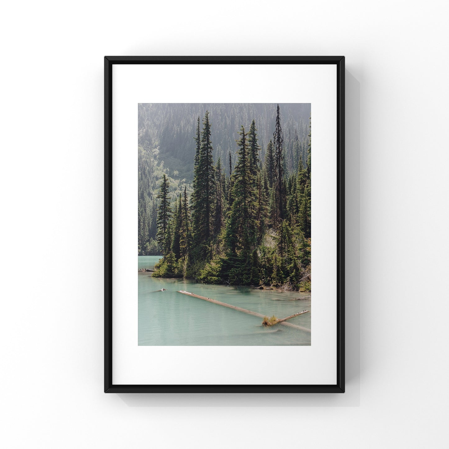 The color of this lake is just an incredible turquoise color. This is the second lake of the Joffre Lakes hike near Whistler and Pemberton in British Columbia.